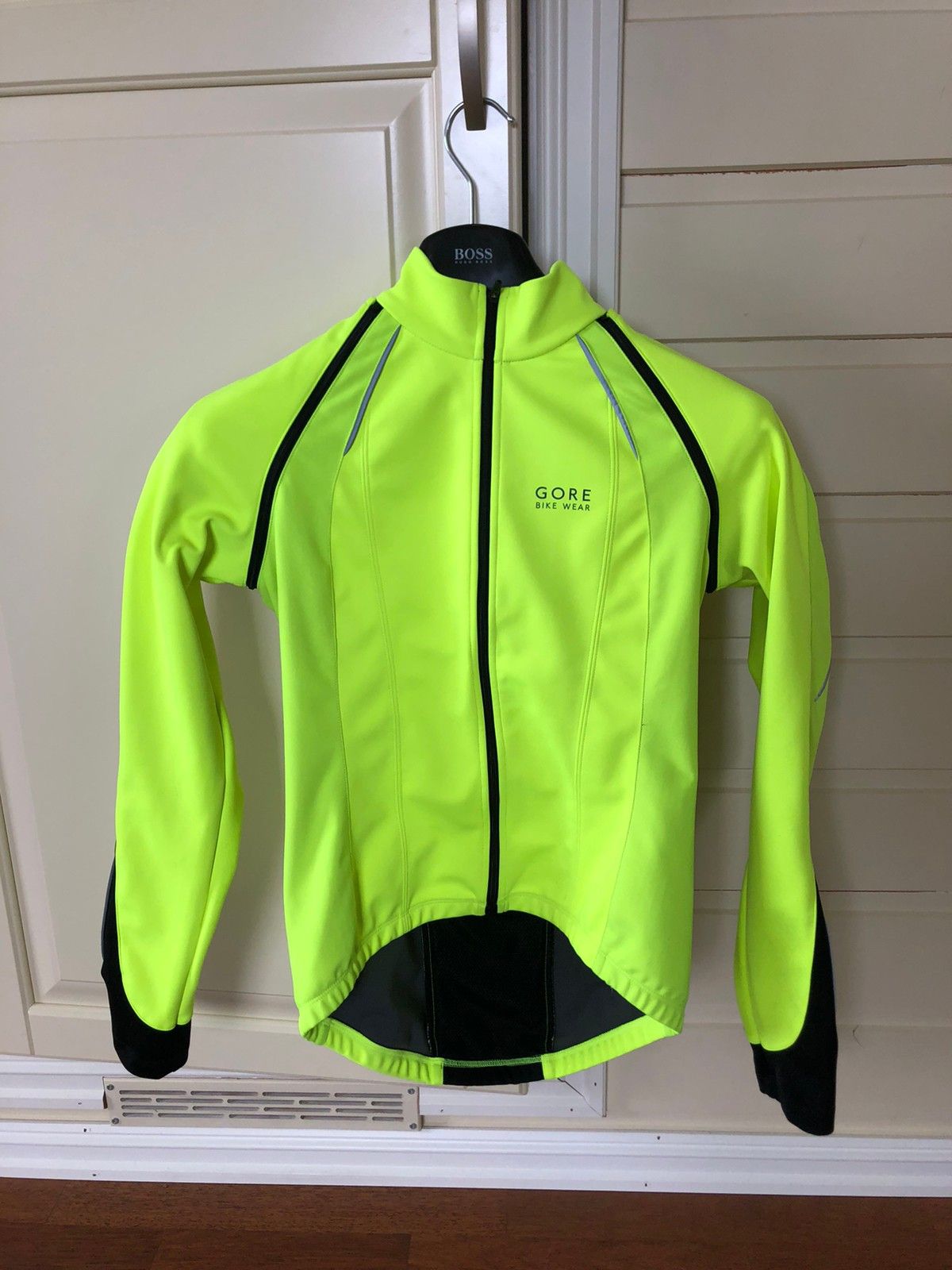 Gore Windstopper sykkeljakke dame str S | FINN.no sykkeljakke gore jakke | FINN.no