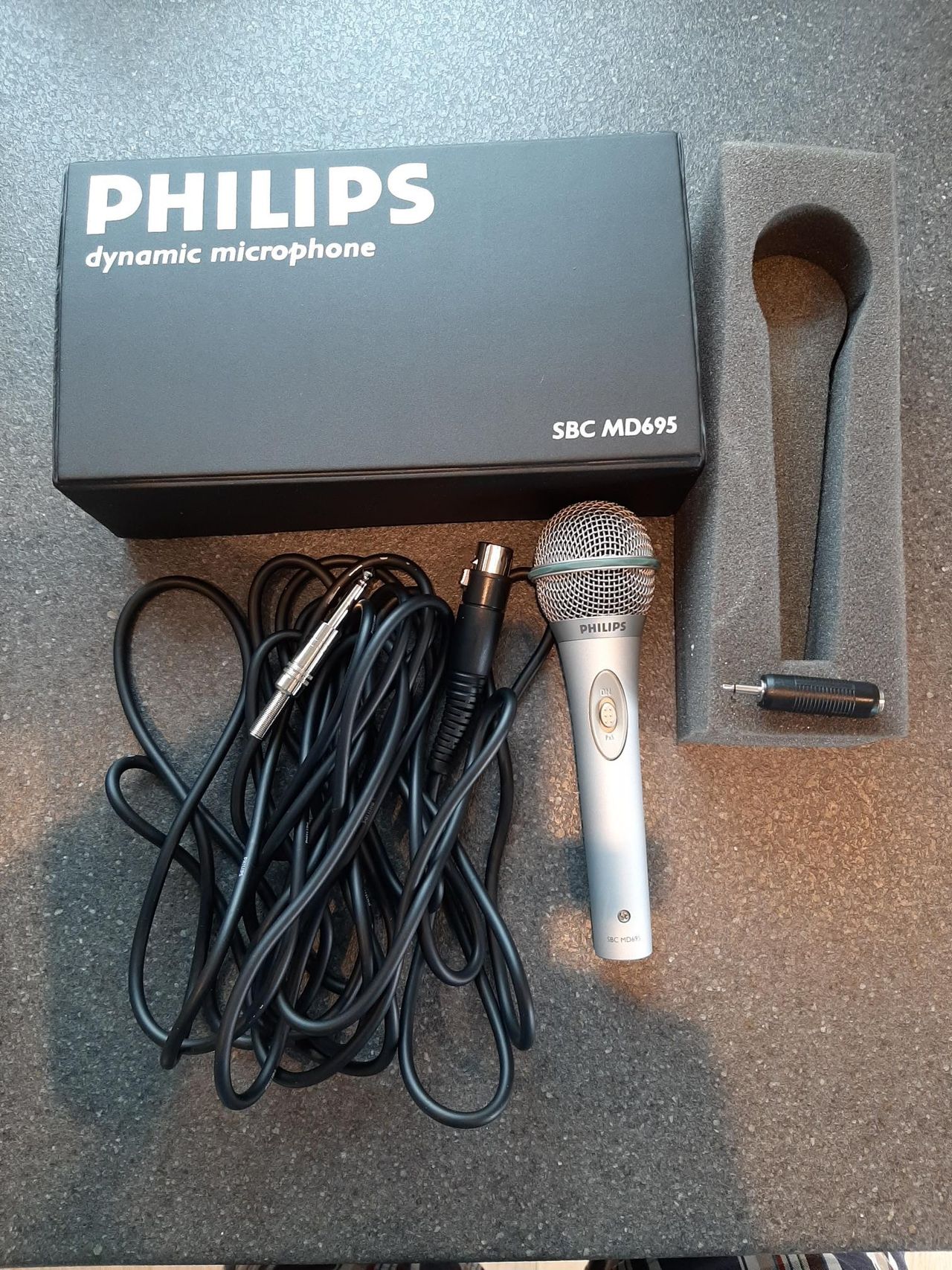 Microphone Kjøpe, selge og utveksle annonser finn den 1970's VINTAGE! AKG SILVER C 414 EB MICROPHONE | FINN.no