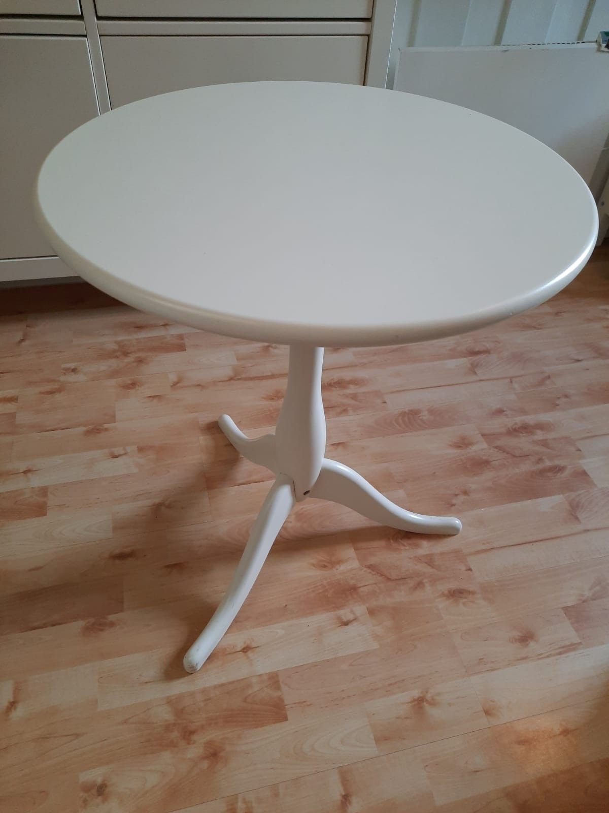 Rundt bord | FINN.no Rundt spisebord fra Jysk | FINN.no