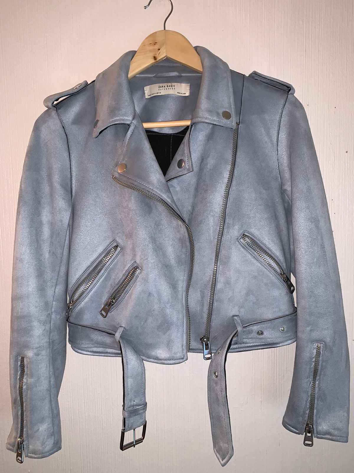 Skinnjakke fra Zara | FINN.no Zara skinnjakke blå | FINN.no