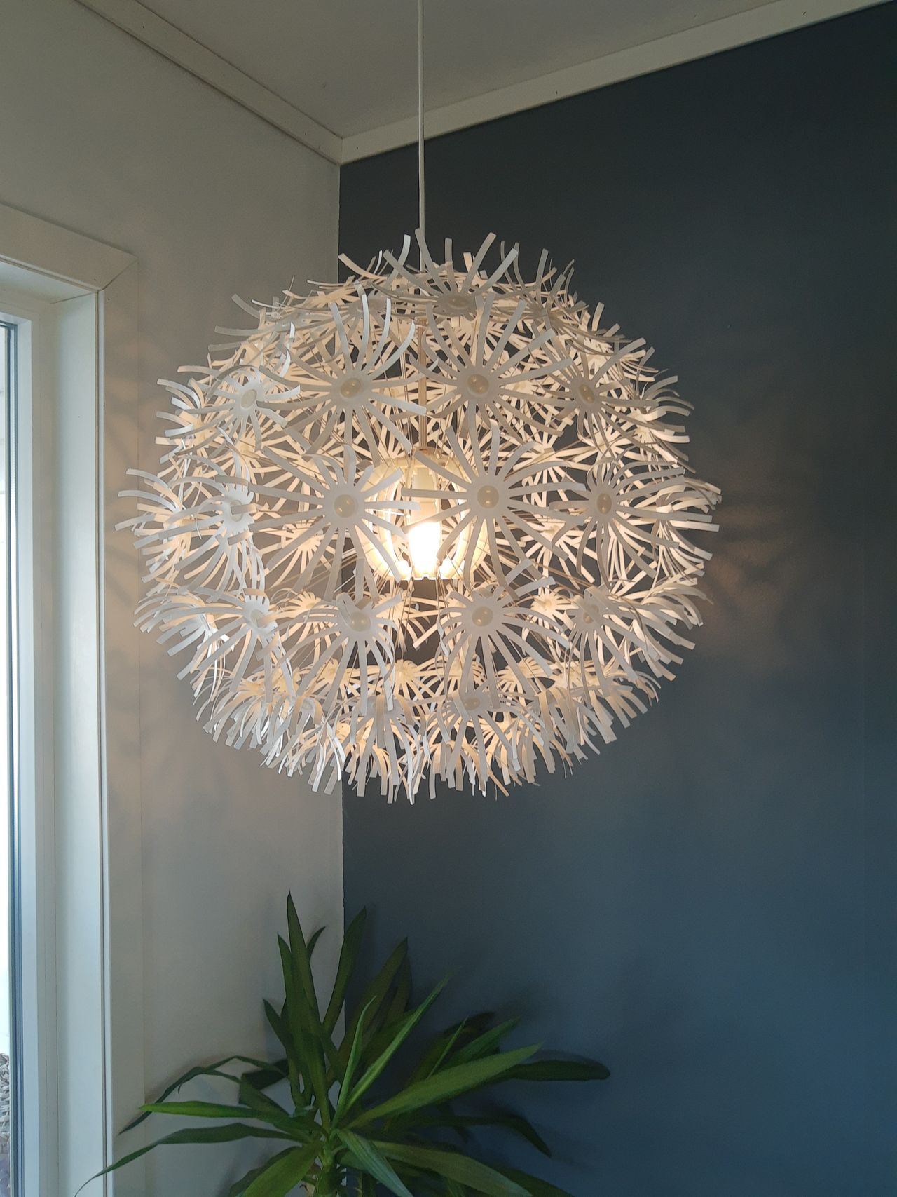 Maskros lampe stor modell | FINN.no Maskros lampe stor modell | FINN.no