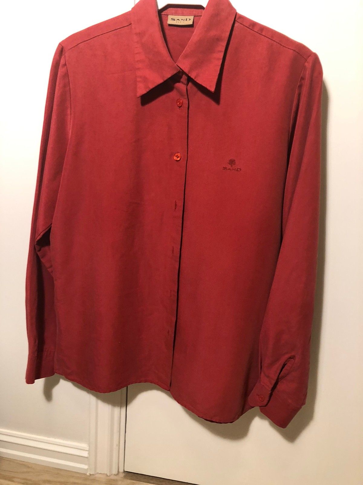 Skjorte Sand. Størr. M, 90 kr | FINN.no Skjorte Sand (43) | FINN.no
