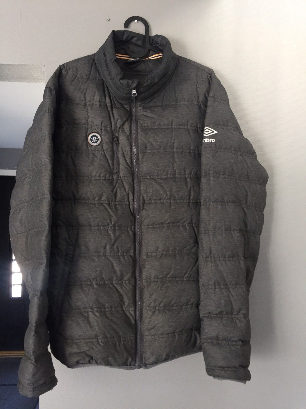 UMBRO lettdunjakke | FINN.no Umbro Dunjakke. Str.XL | FINN.no