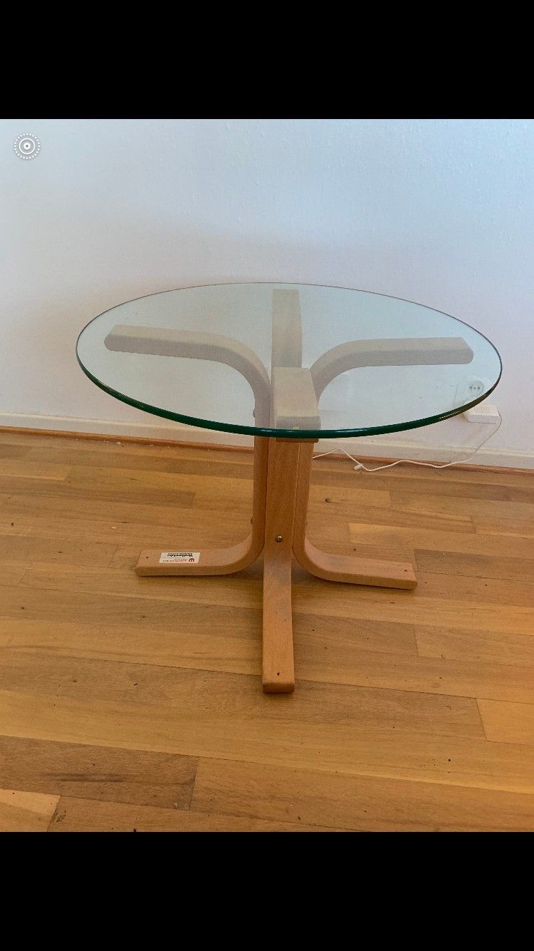 Norsk design Kjøpe, selge og utveksle annonser finn den Unike spisebord i massivt heltre fra Bali. Norsk design : by
