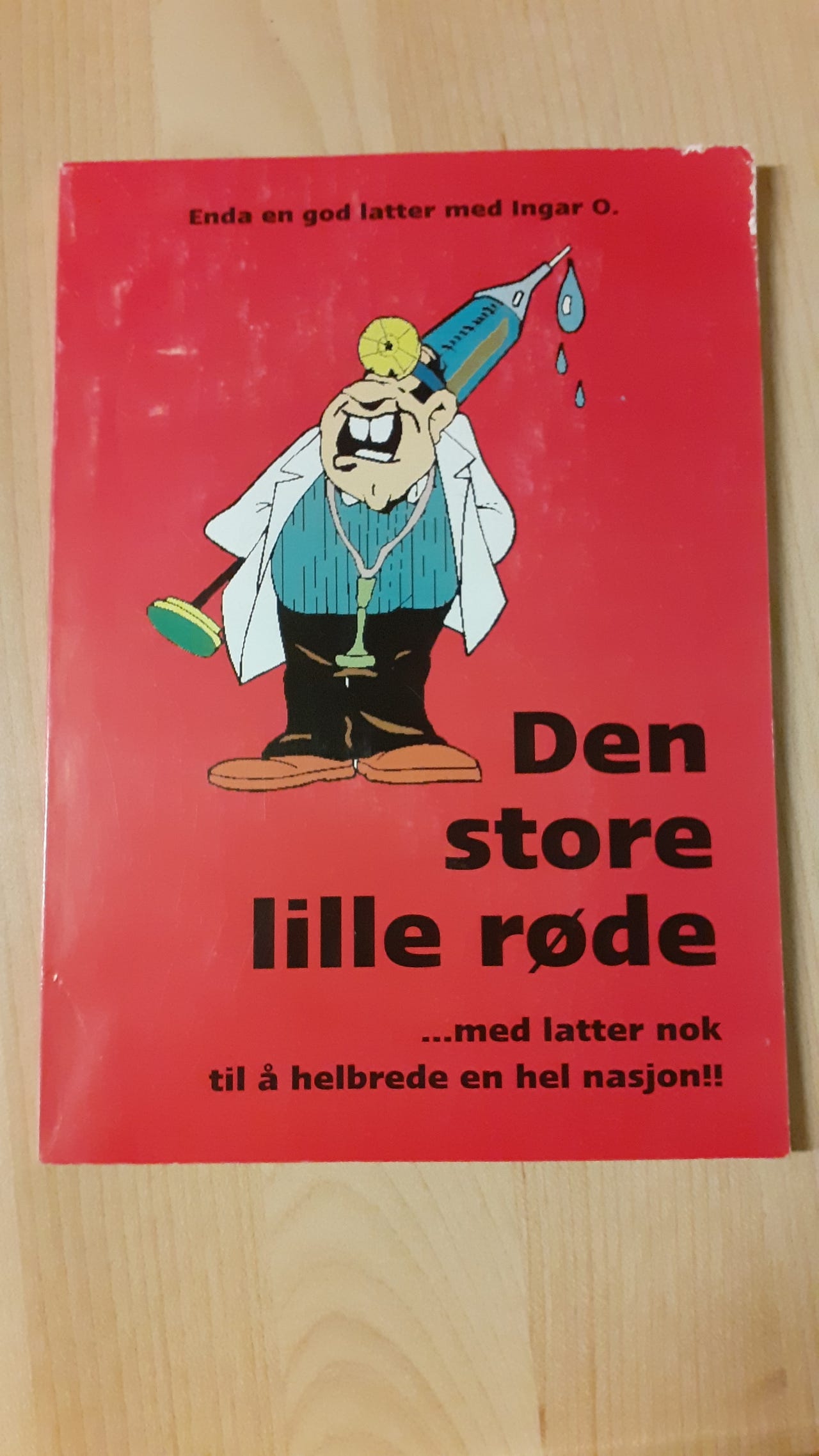 DEN STORE LILLE RØDE MED LATTER NOK TIL Å HELBREDE EN HEL NASJON | FINN ...