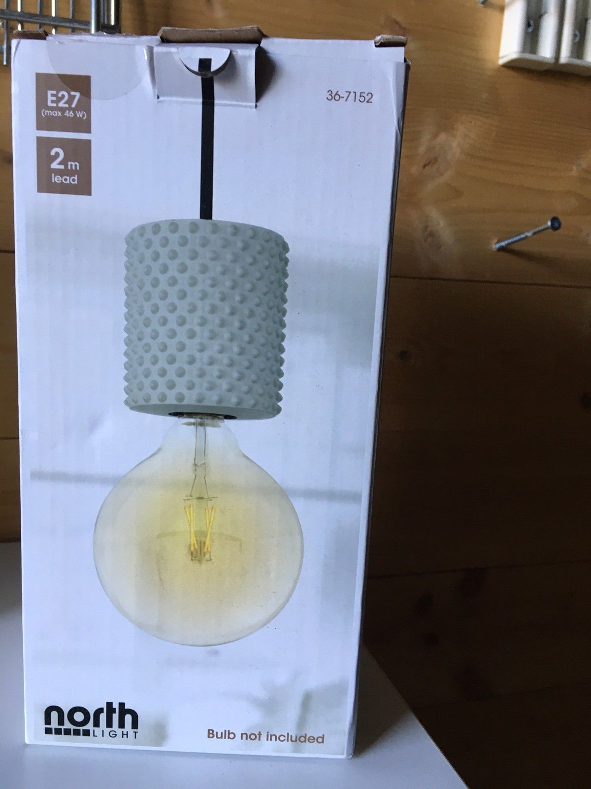 Ny lampe i hvit betong | FINN.no Ny lampe | FINN.no