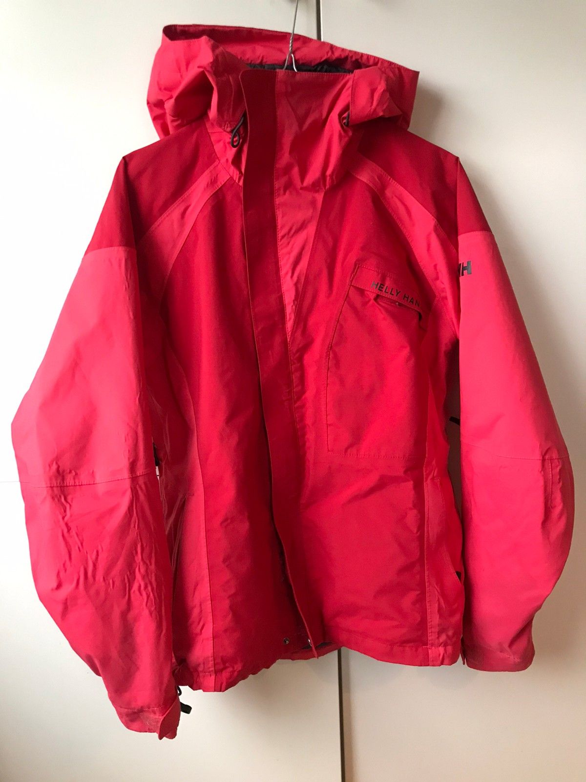 God Helly Hansen allværsjakke str. SM | FINN.no HH Allværsjakke str M, Forsvaret | FINN.no