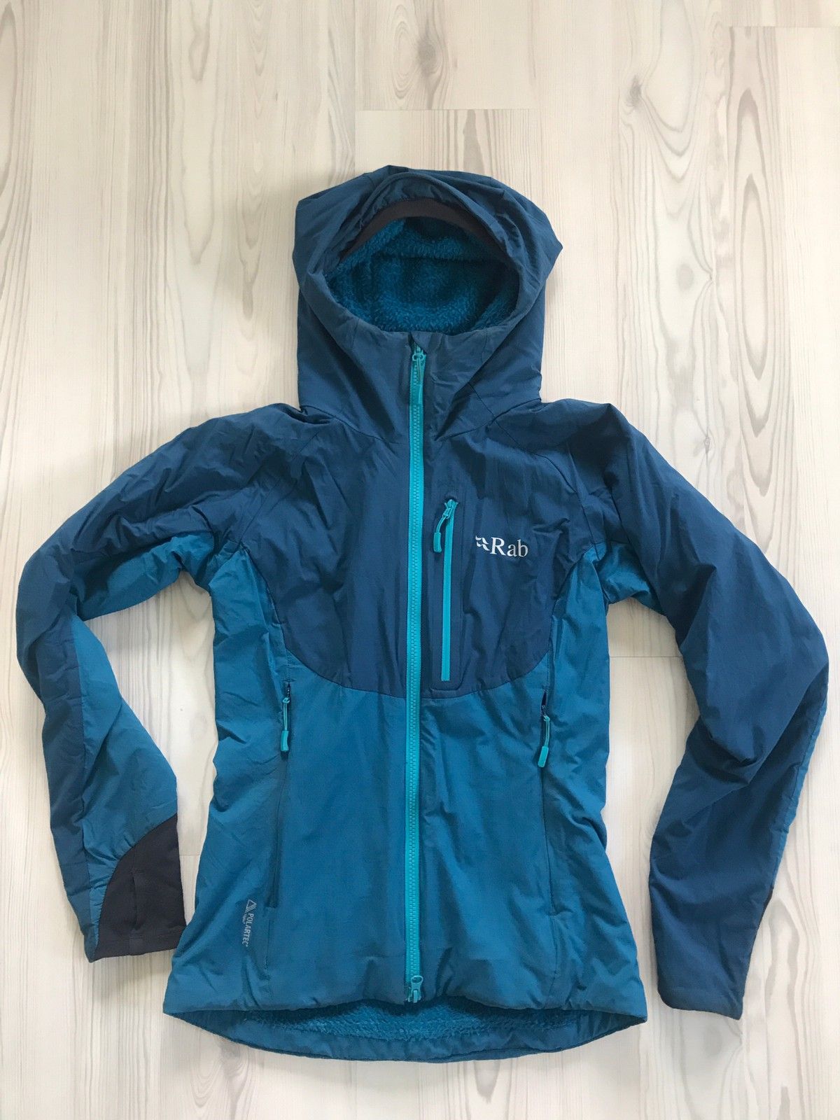 Helly Hansen | Jakker og friluftsklær på nett | miinto.no Helly Hansen | Jakker og friluftsklær på nett | miinto.no