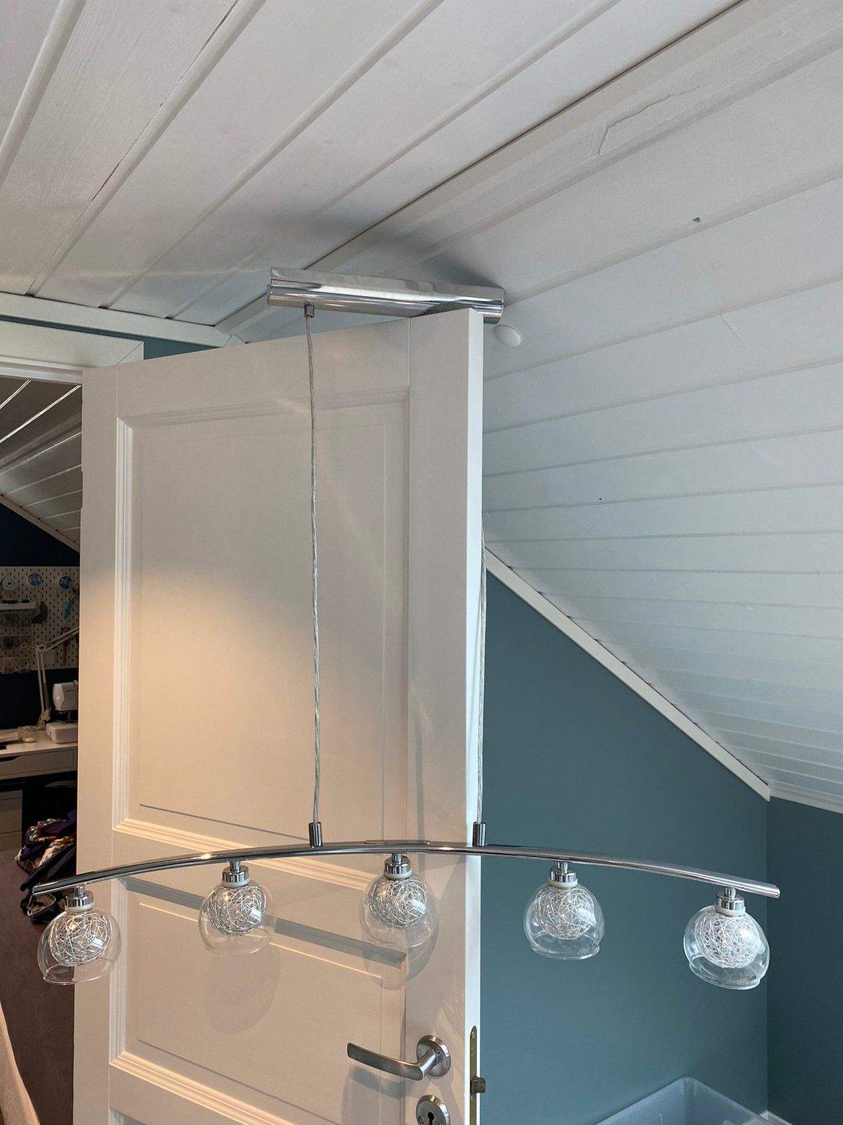 Fin dimbar stavpendel lampe for spisebord | FINN.no Fin dimbar stavpendel lampe for spisebord | FINN.no