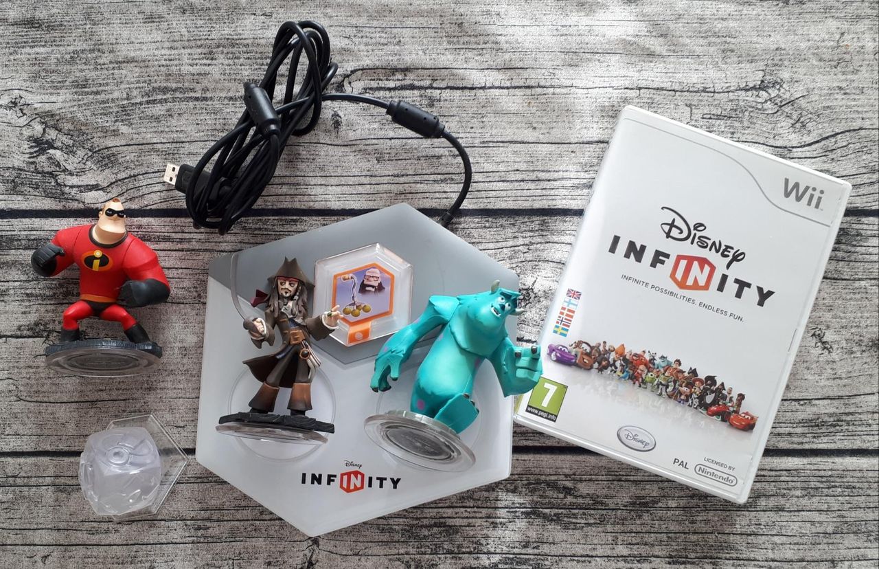 Disney infinity startpakke Kjøpe, selge og utveksle annonser Disney infinity 3 Kjøpe, selge og utveksle annonser de
