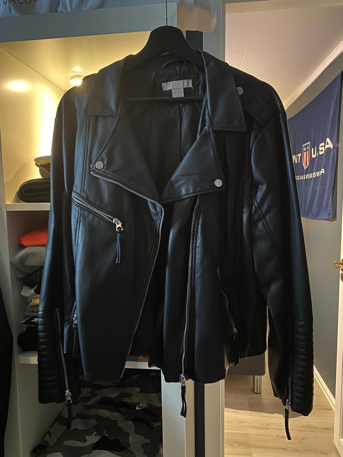 HM kort skinnjakke | FINN.no Skinnjakke fra H&M | FINN.no