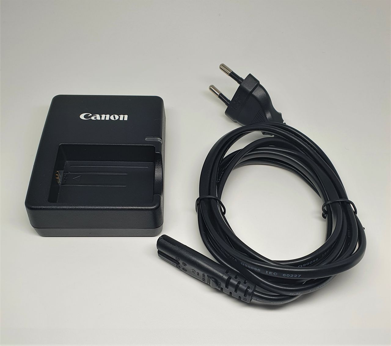 E5 Kjøpe, selge og utveksle annonser gode tilbud og priser Canon Lader LC E5E Stjørdal Foto