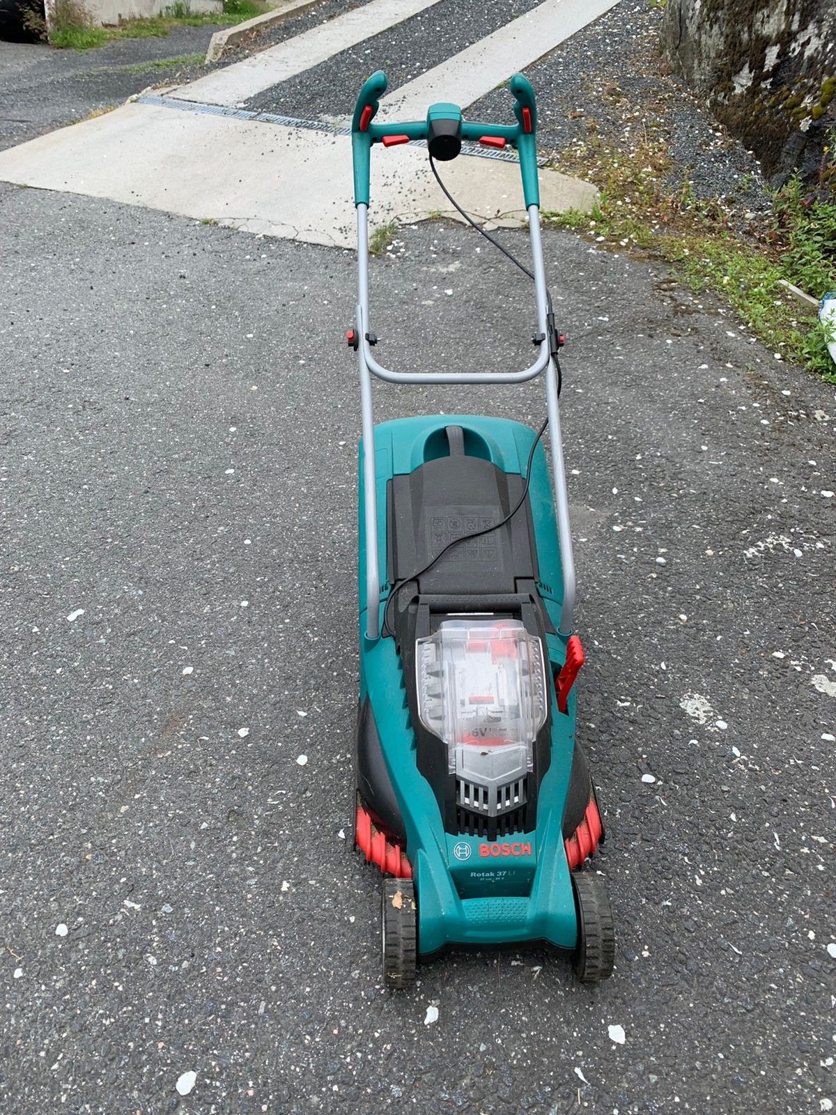 Bosch 36v gressklipper | FINN.no bosch 36v batteri + lader | FINN.no