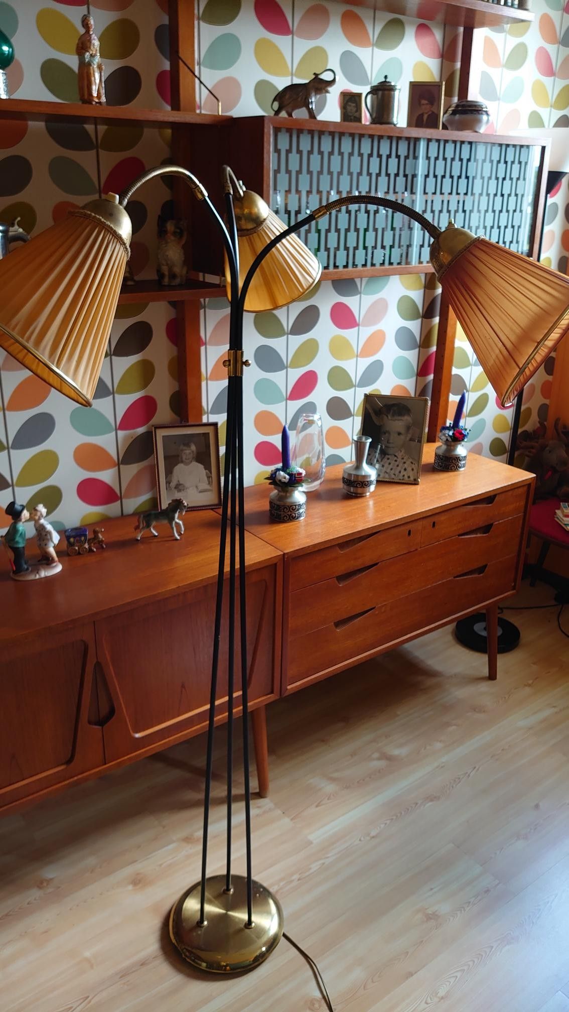 Tivoli lampe. | FINN.no 1) Retro lampe bord, tivolilampe bord , teakbord | FINN.no