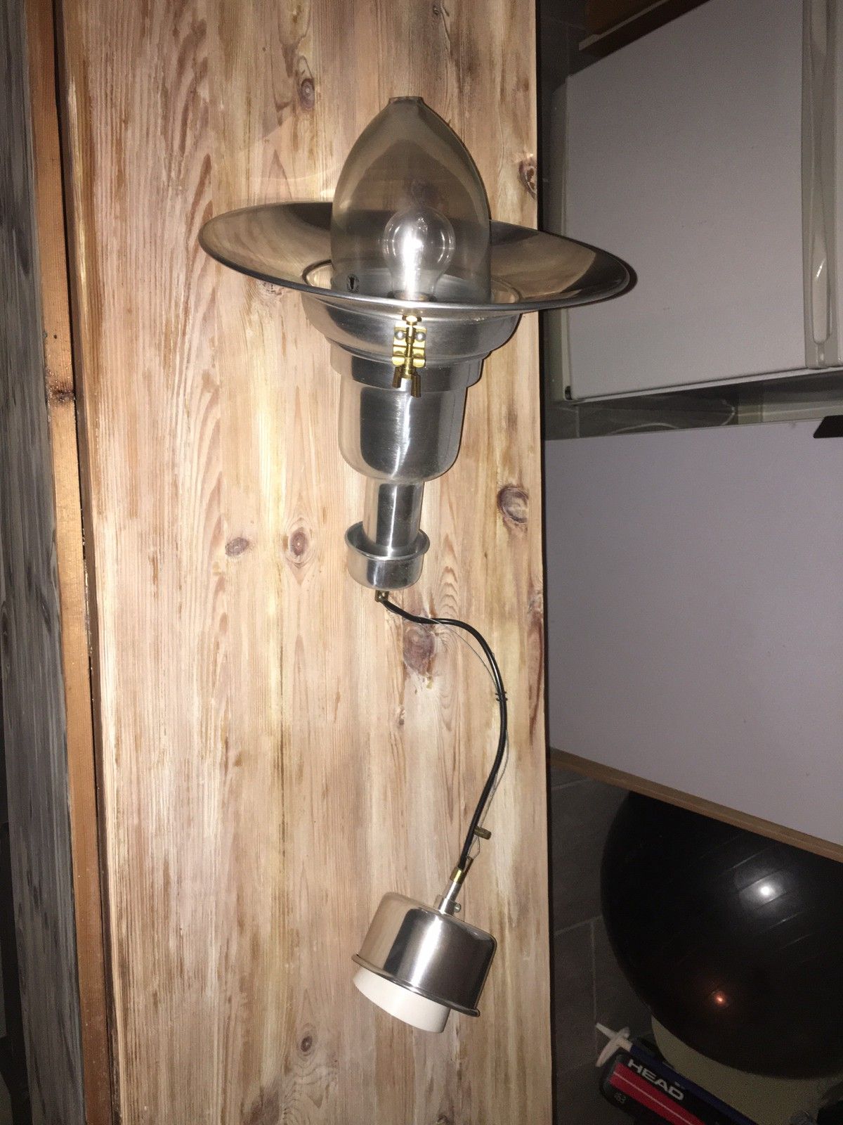2 stk lamper | FINN.no 2 stk. Lamper vegg | FINN.no