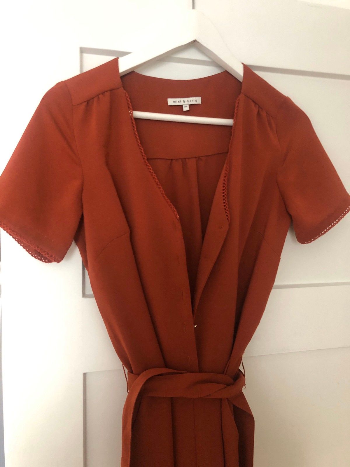 Buksedress fra Mint & Berry | FINN.no Mint and berry ullkåpe | FINN.no