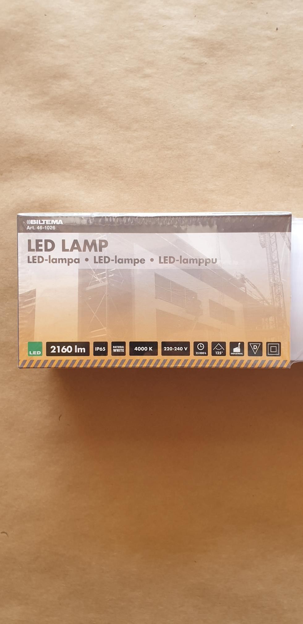 Lyssterk taklampe 2160lm | FINN.no LED lampe, IP65 Biltema.no