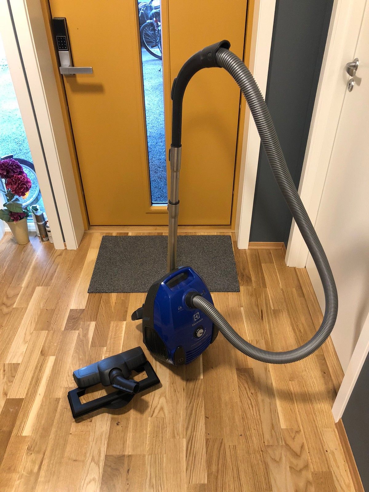 Powerforce Kjøpe, selge og utveksle annonser finn den Støvsuger og Kjøpe, selge og utveksle annonser finn den