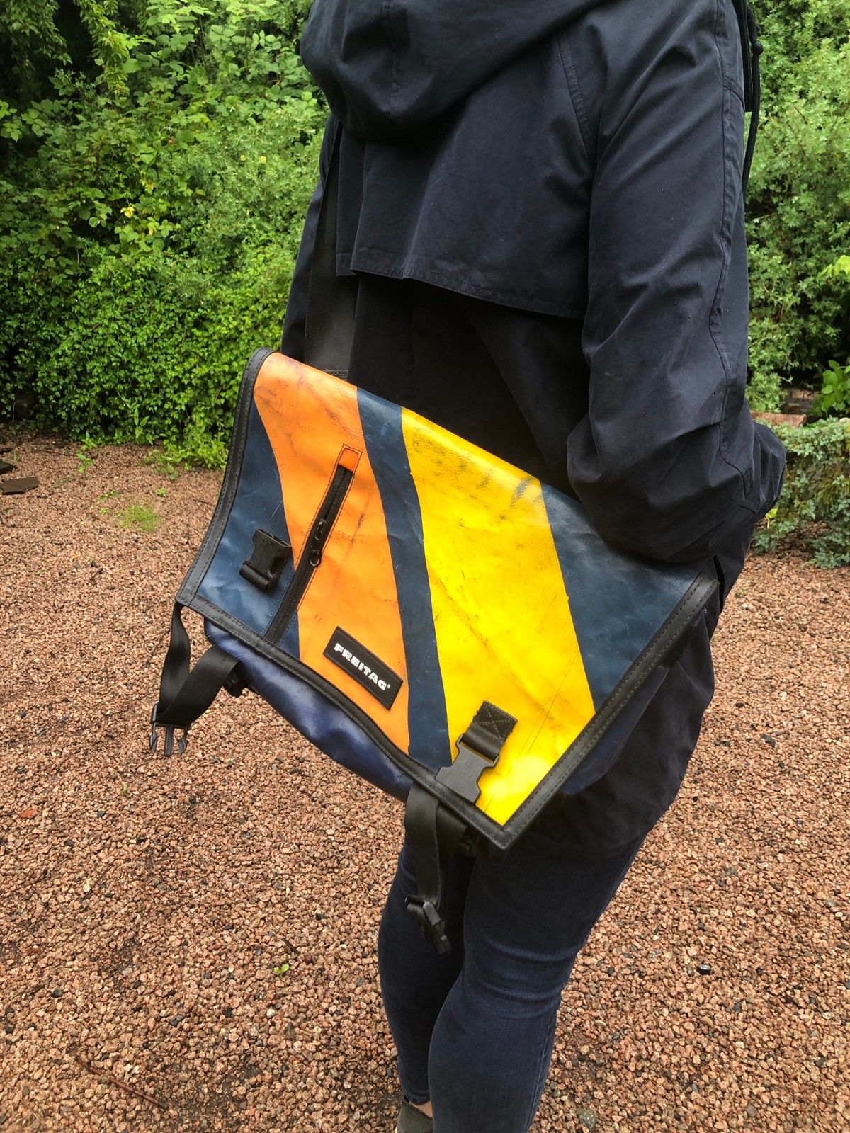 Ikoniske sveitsiske Freitag recycled messenger bag | FINN.no Freitag veske ryggsekk Rød | FINN.no