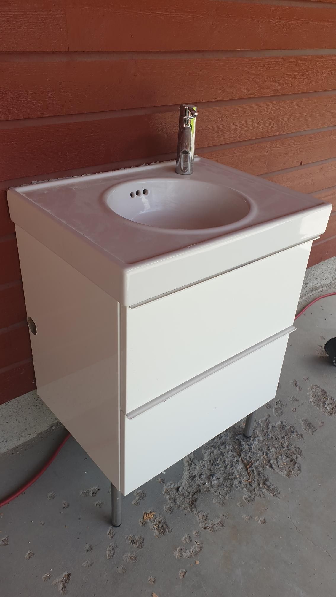 Ikea Servant Med Skap Og Batteri Finn No