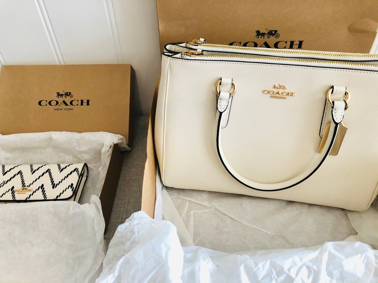 Helt Ny Coach veske og lommebok | FINN.no Beige Coach Vesker & Kofferter | Dame | Ny veske og koffert