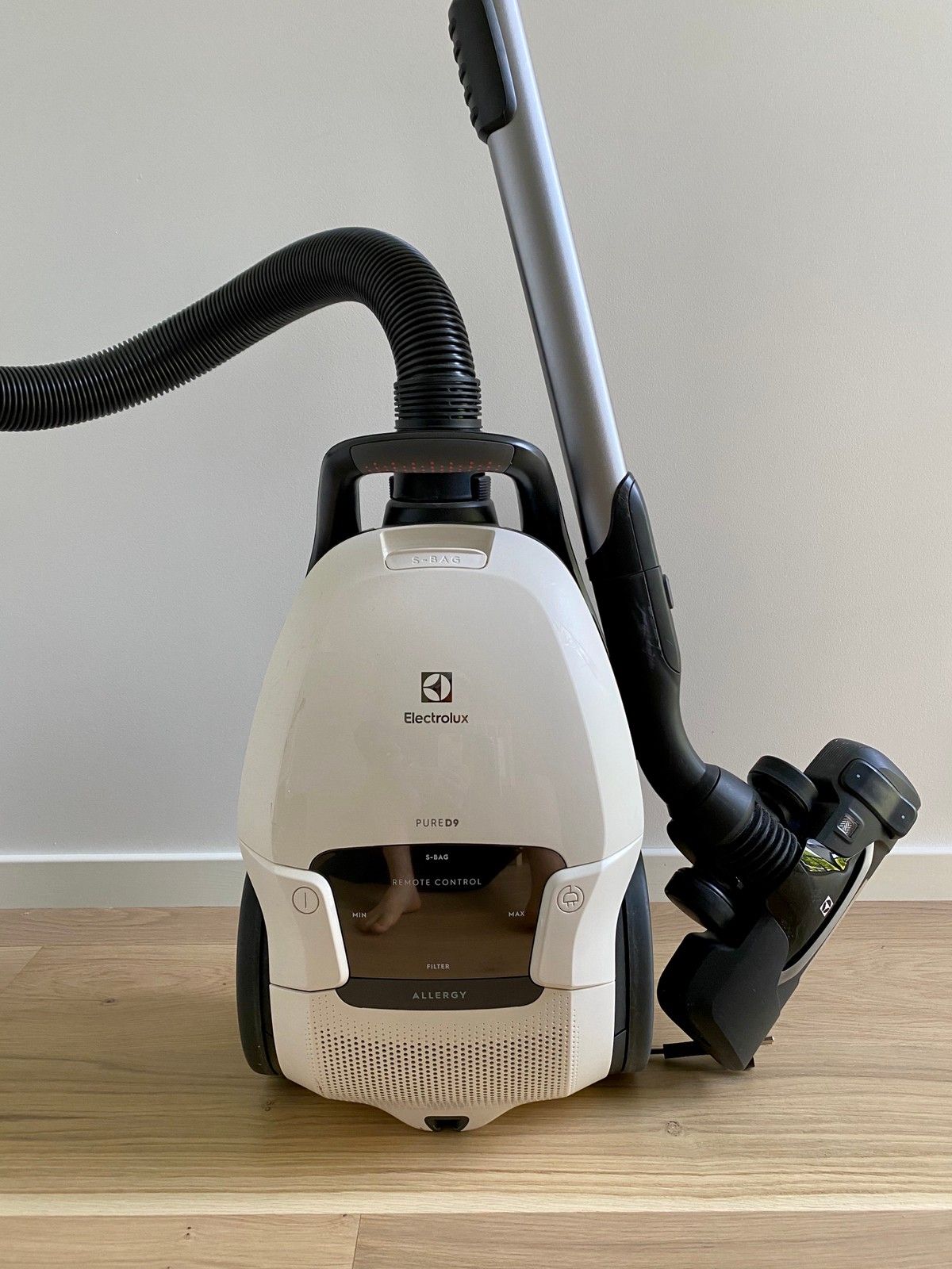 Electrolux 2 i 1 støvsuger | FINN.no Electrolux 2 i 1 støvsuger | FINN.no