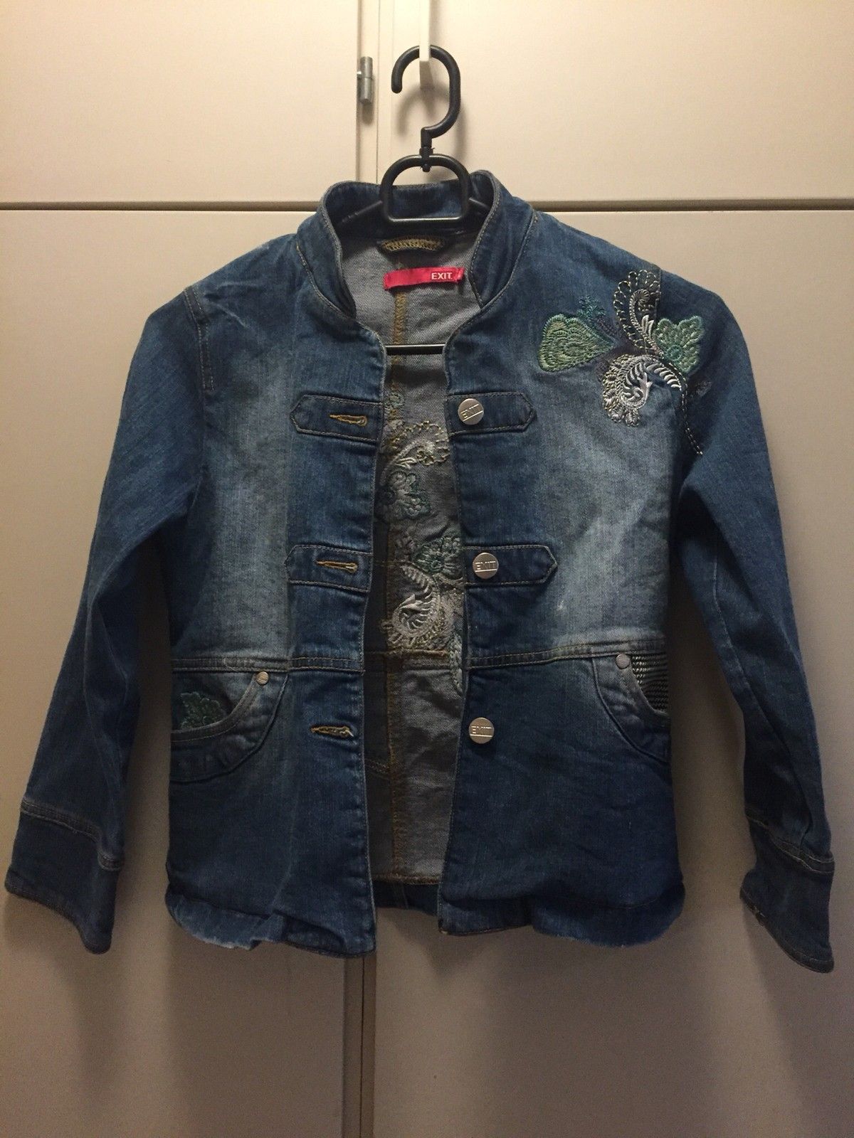 Exit dongerijakke jente str.128 | FINN.no Jeansjakke fra Zara str 128 | FINN.no