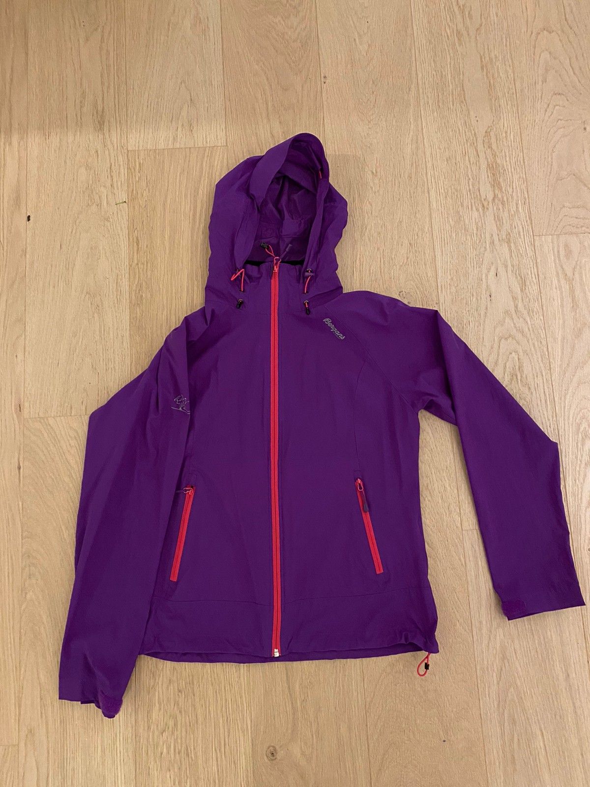 Bergans microlight jakke dame str M | FINN.no Bergans microlight jakke dame str M | FINN.no