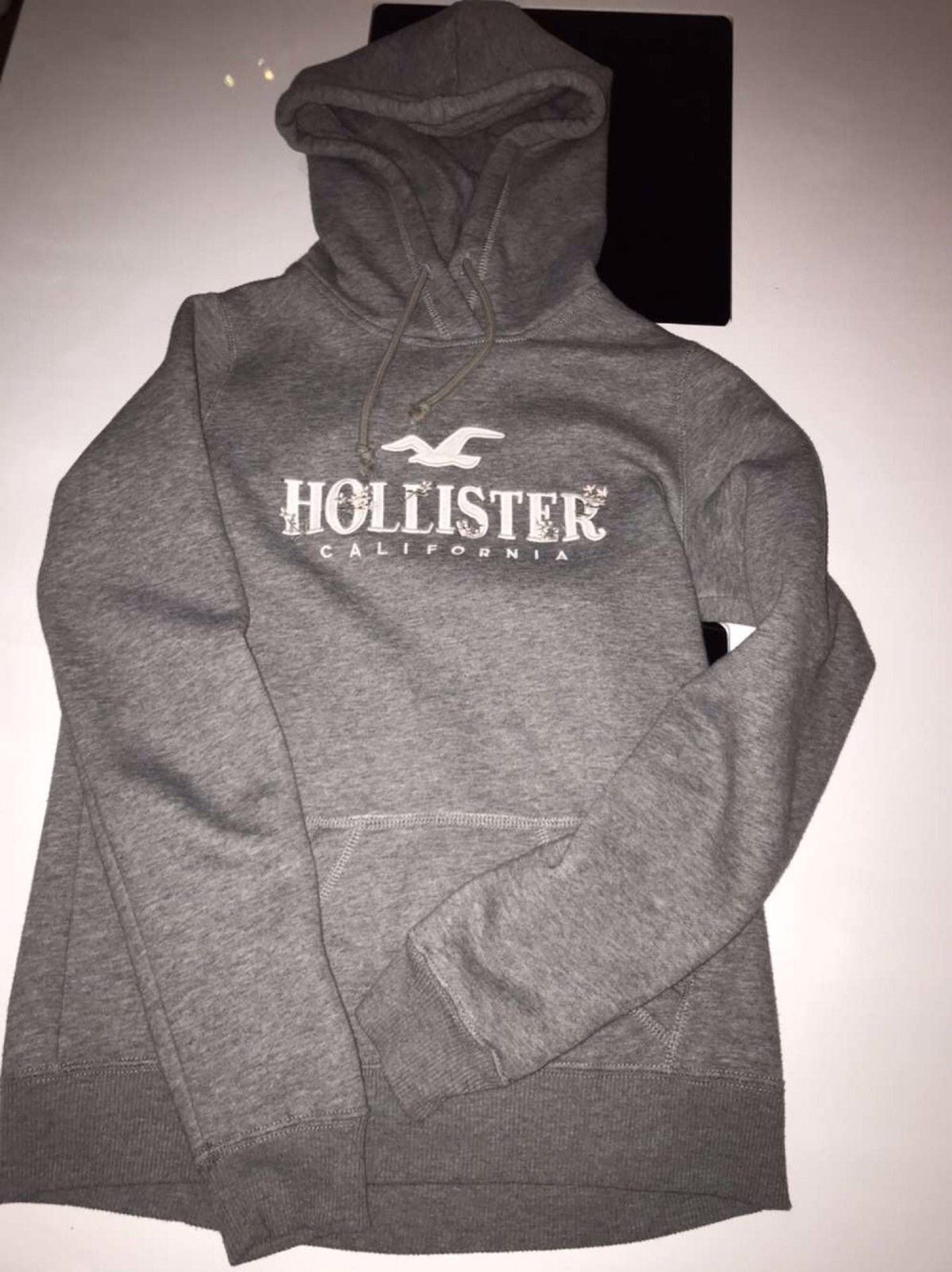 Hollister hettegenser XS | FINN.no Hollister hettegenser | FINN.no