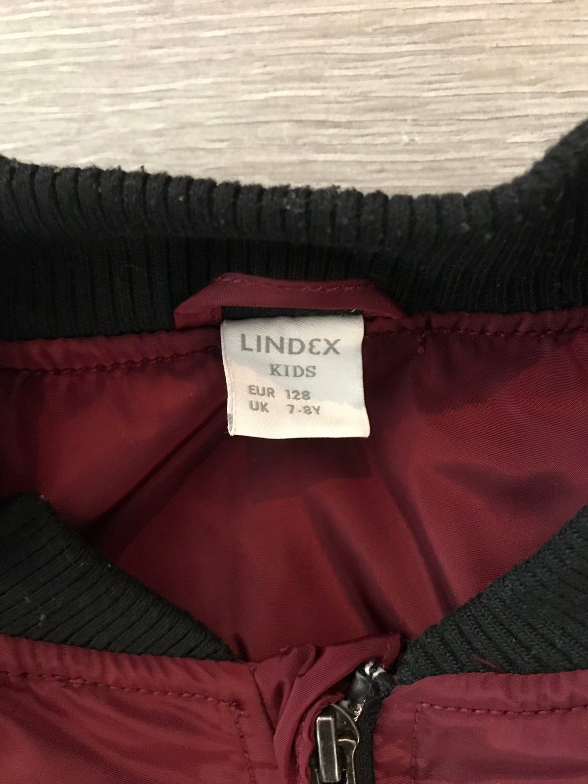 Bomber jakke strl 128 (vinter jakke) | FINN.no Bomber jakke strl 128 (vinter jakke) | FINN.no