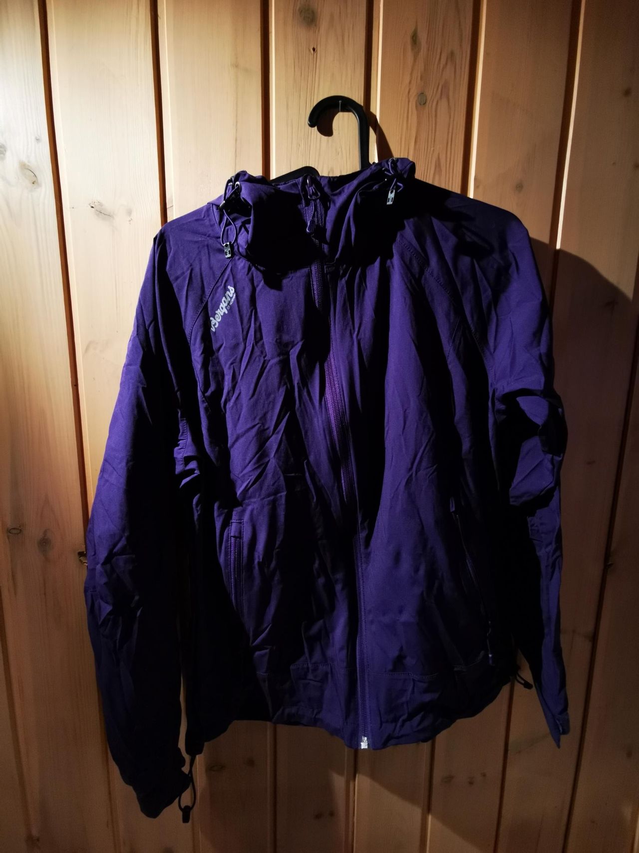 Bergans Microlight jakke til dame str. S | FINN.no Bergans microlight jakke dame str M | FINN.no
