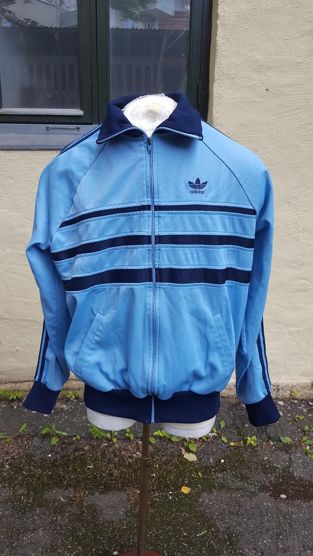 adidas originals vintage jakke | FINN.no Originals Jakker Blå | adidas NO