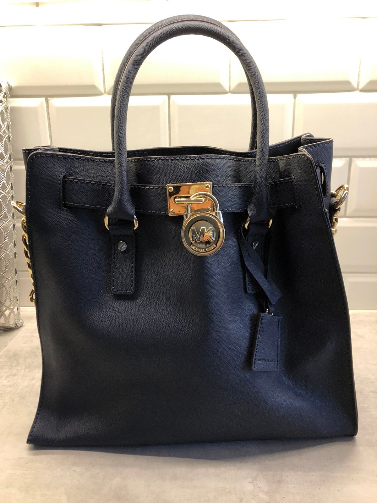MICHAEL KORS VESKE | FINN.no NY PRIS MIKAEL KORS VESKE HAMILTON LARGE | FINN.no