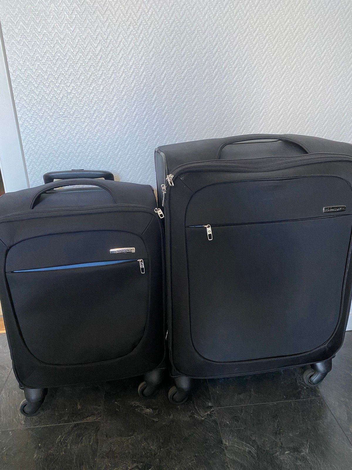 Samsonite koffert selges sammen 2 stk | FINN.no 2 stk kofferter til salgs til hbo | FINN.no