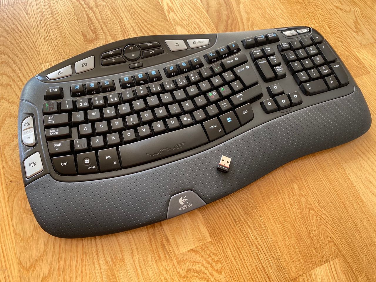 Logitech Wireless K350 Tastatur Nordisk | FINN.no Logitech Wireless Keyboard K350 tastatur Nordisk | Multicom