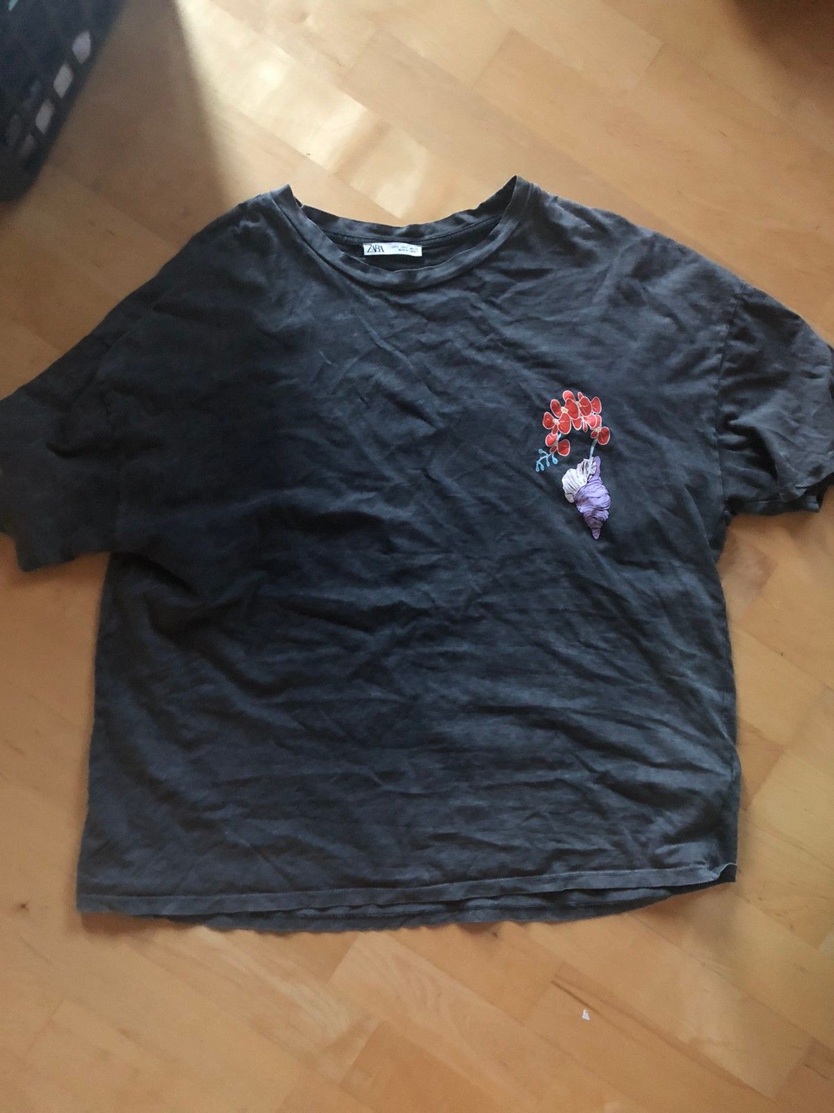 Oversized t skjorte fra zara | FINN.no Oversize T skjorte i str. S med bamse | FINN.no