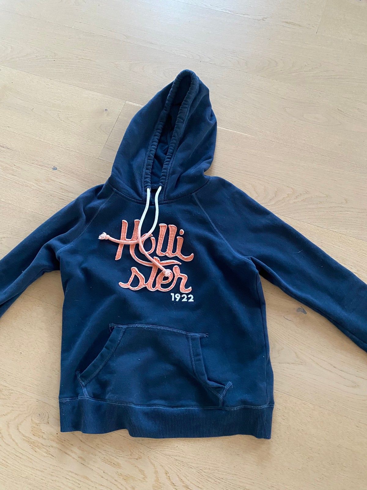 Hollister hettegenser | FINN.no Hollister hettegenser | FINN.no