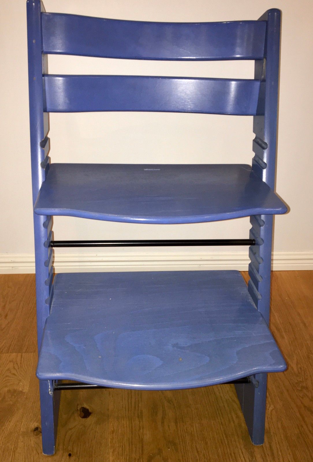 Stokke tripp trapp stol | FINN.no Stokke tripp trapp stol med spisebord | FINN.no