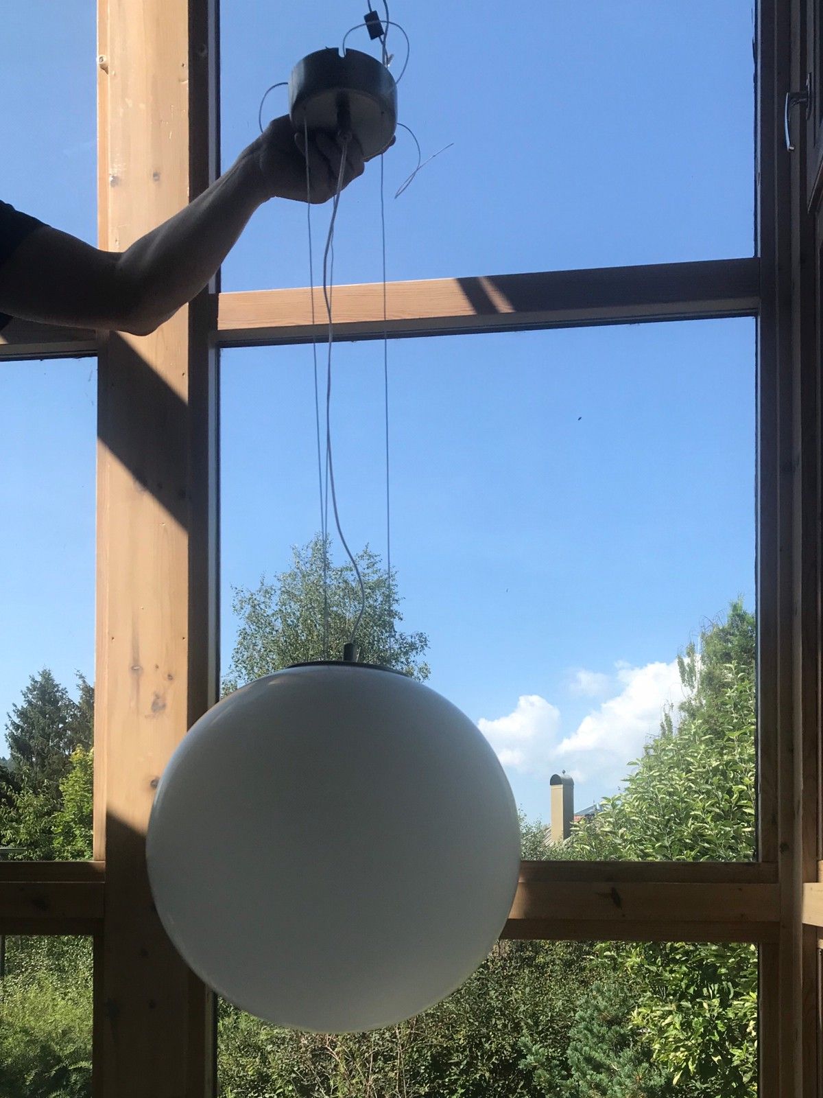 Pendellampe glasskule i stålwire | FINN.no Strai tak lampe 41 cm, 32 W | FINN.no