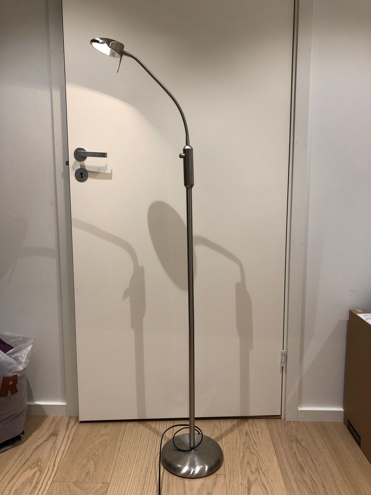 RESERVERT Stålampe leselampe | FINN.no Helt ny mor og datter lampe selges | FINN.no
