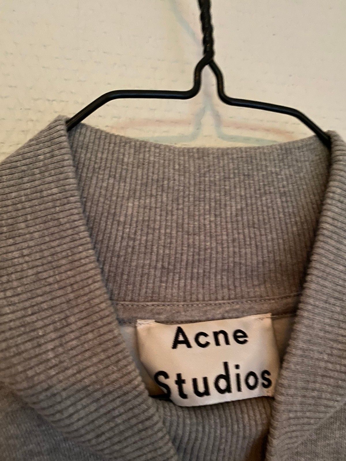 Stilig Acne genser | FINN.no Stilig Acne genser | FINN.no