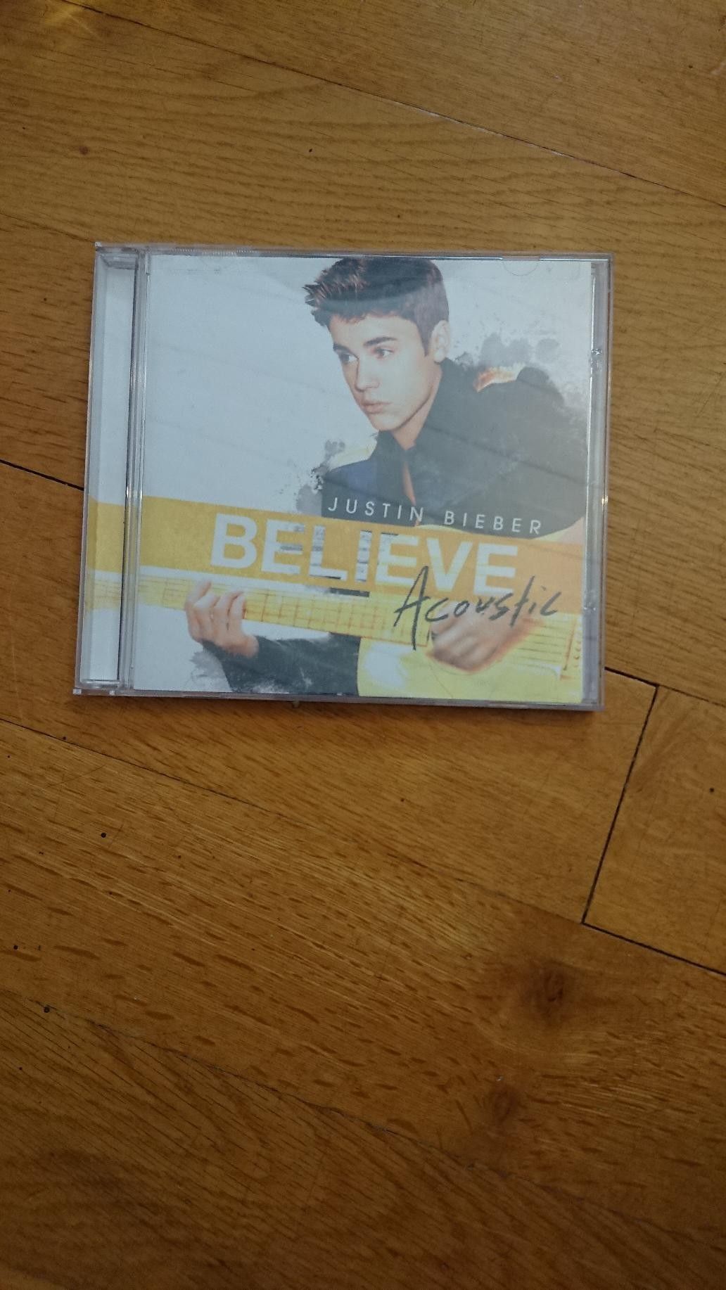 Justin Bieber | FINN.no Justin Bieber genser | FINN.no