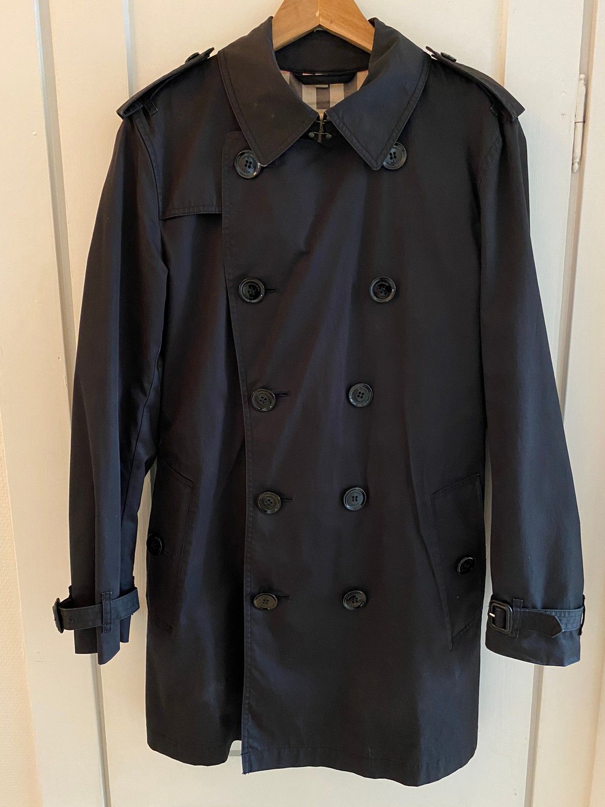 BURBERRY BRIT trenchcoat | FINN.no Burberry herre jakke klassisk model | FINN.no