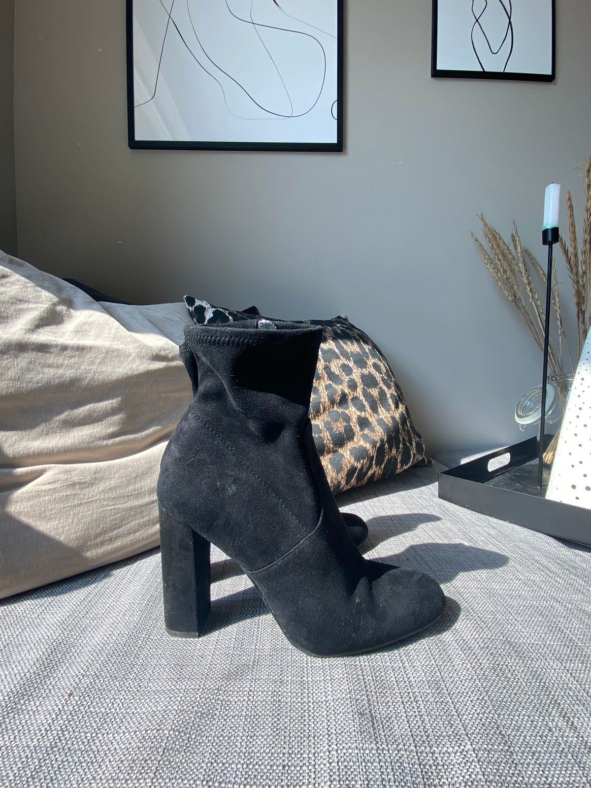 Kjempefine sorte Steve Madden støvletter | FINN.no Kjempe fine støvletter fra Acne | FINN.no