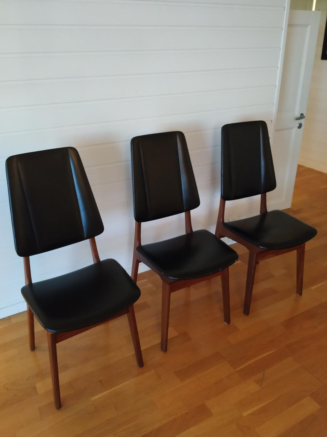 Retro teak spisestuestoler | FINN.no 6 flotte teak spisestuestoler fra Brødrene Sørheim | FINN.no