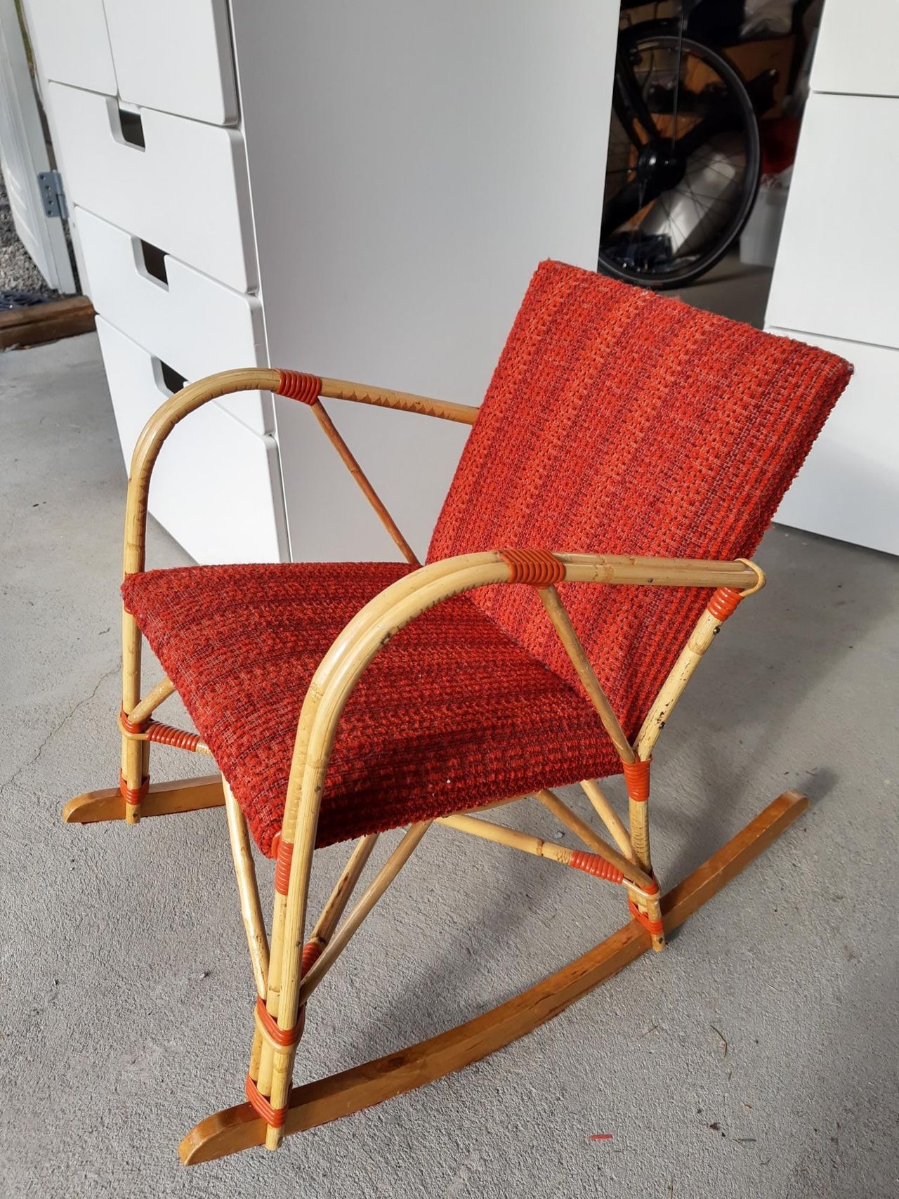 Retro vintage Gyngestol til barn i god stand | FINN.no Retro vintage Gyngestol til barn i god stand | FINN.no