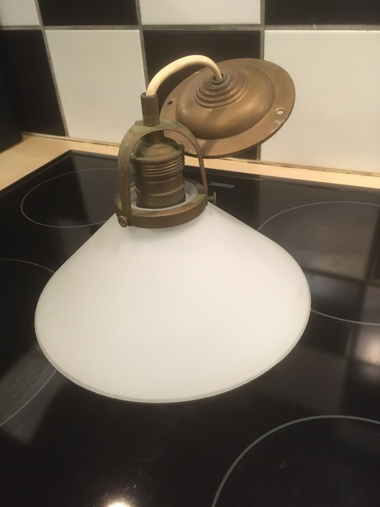 Skomakerlampe. Gammel lampe | FINN.no Holmegaard Granny lampe | FINN.no