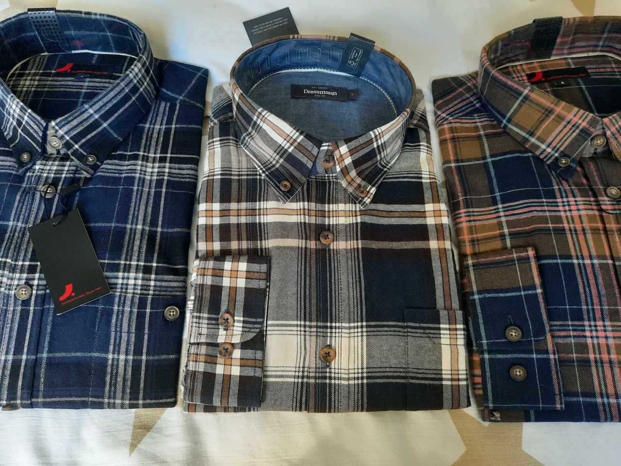 Nye skjorter fra Dressmann, str L | FINN.no Nye skjorter fra Dressmann, str L | FINN.no