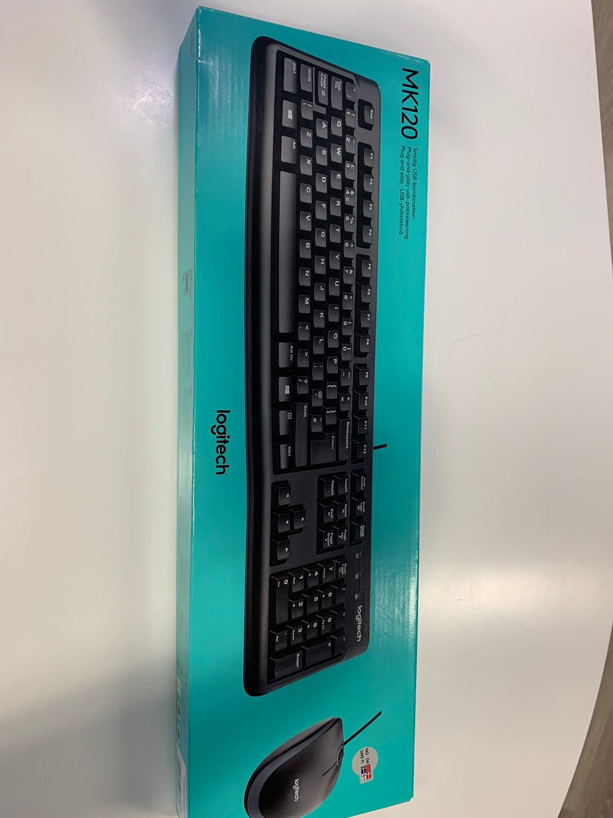 Logitech tastatur | FINN.no Logitec tastatur og mus. USB inngang | FINN.no