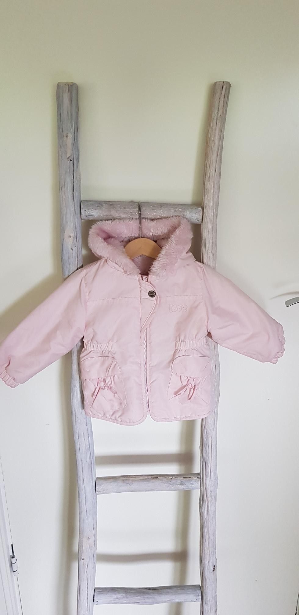 Rosa Benetton jakke til jente baby str.62 | FINN.no Rosa Benetton jakke til jente baby str.62 | FINN.no